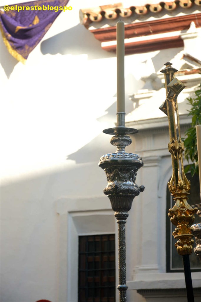 Cruz parroquial (II)